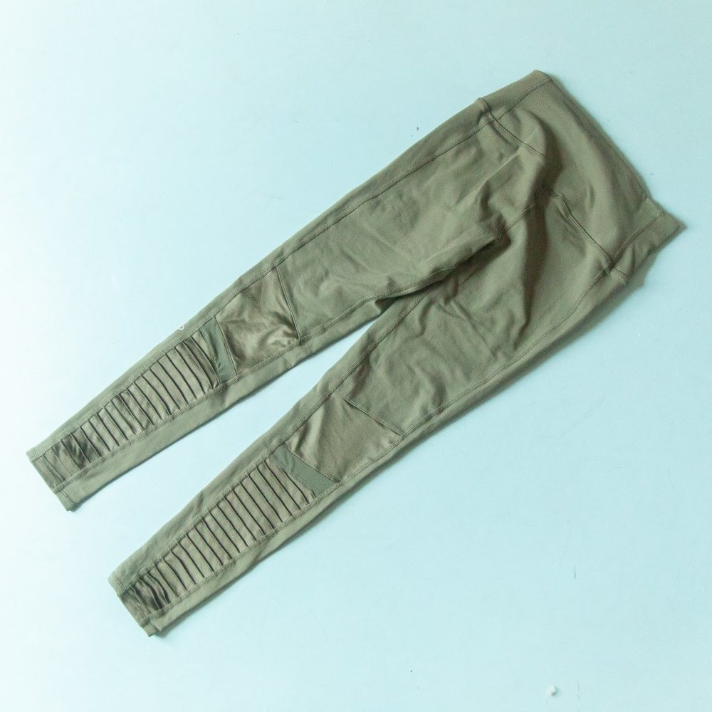 ALO Yoga Olive Green High-Waist Moto Leggings - Picture 10 of 10